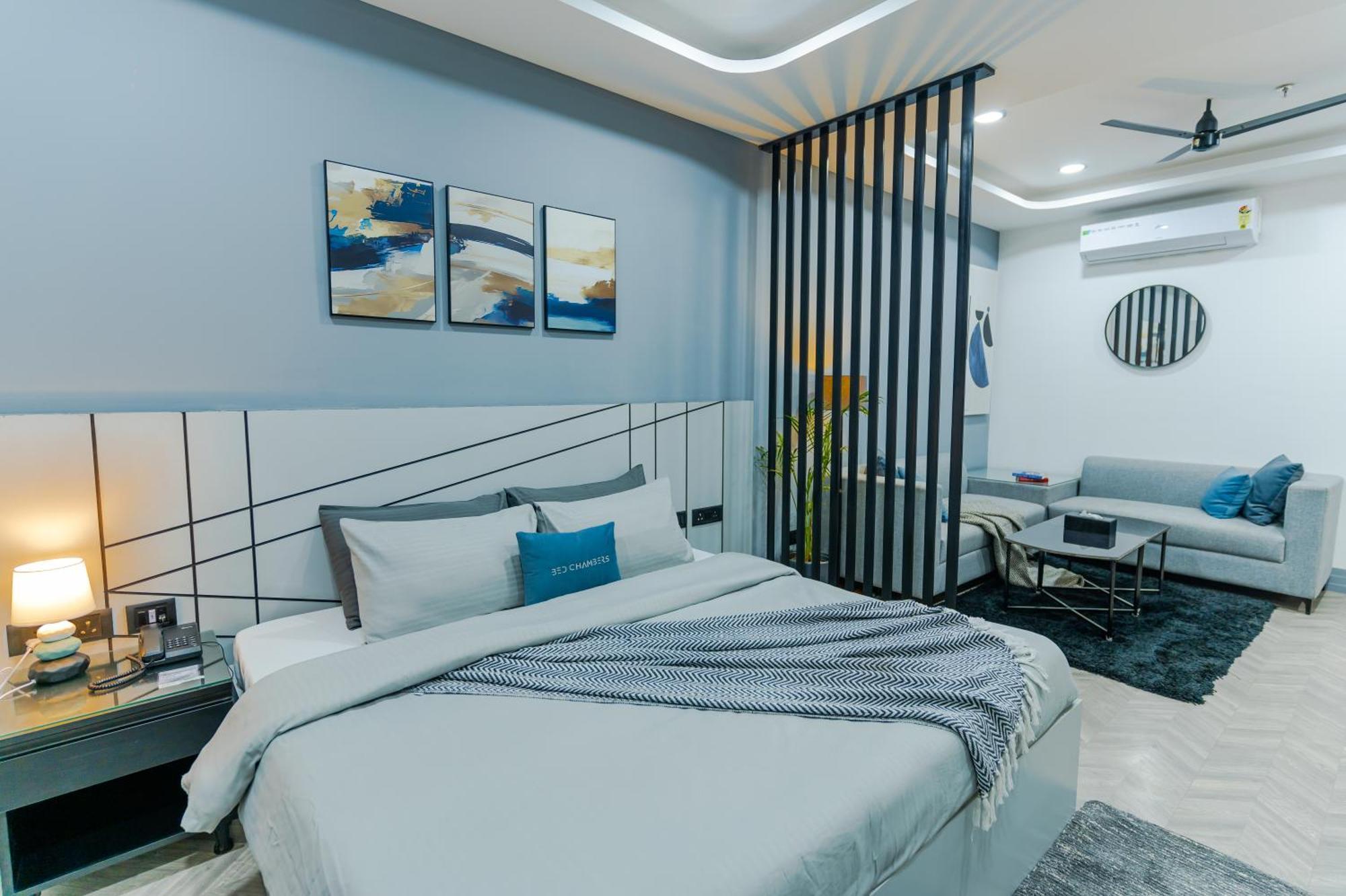 Bedchambers Luxury Apartment Near Golf Course Road 古尔冈 外观 照片