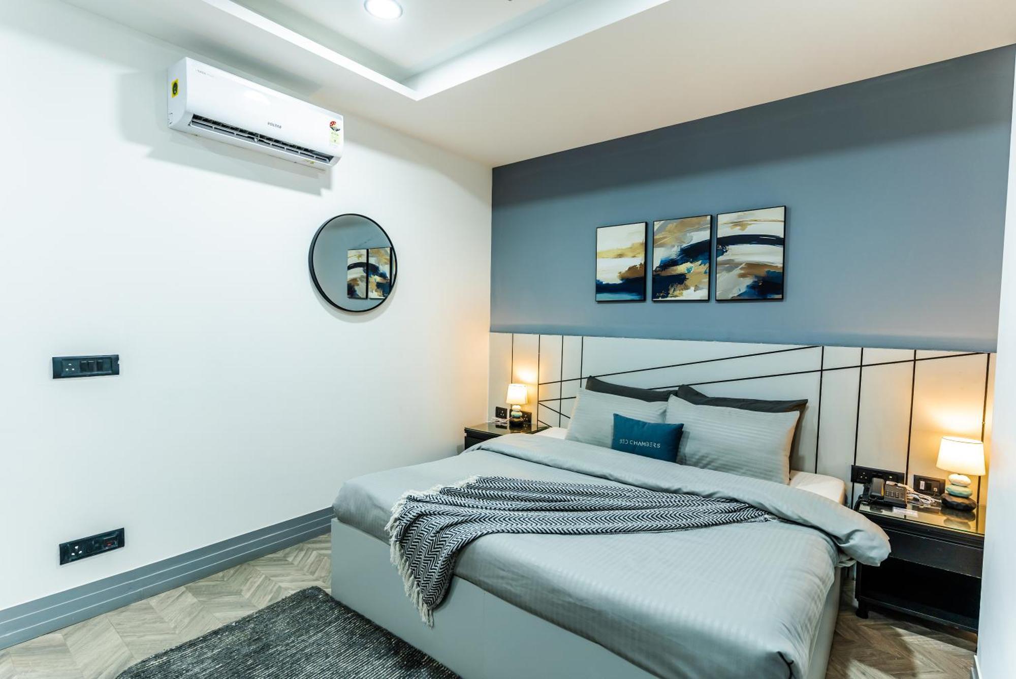 Bedchambers Luxury Apartment Near Golf Course Road 古尔冈 外观 照片