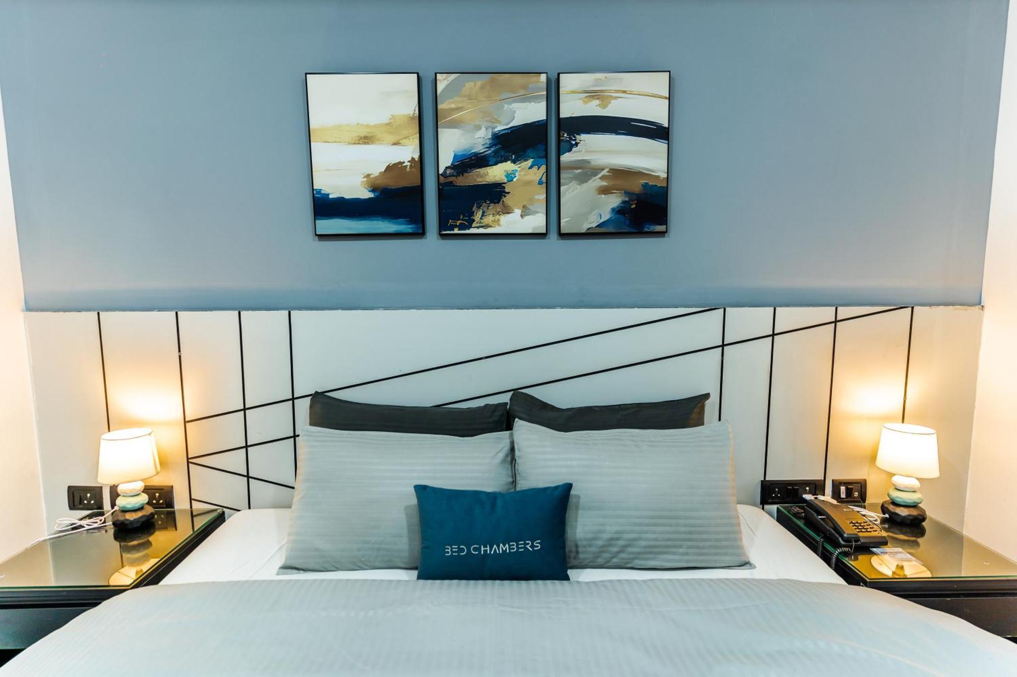 Bedchambers Luxury Apartment Near Golf Course Road 古尔冈 外观 照片
